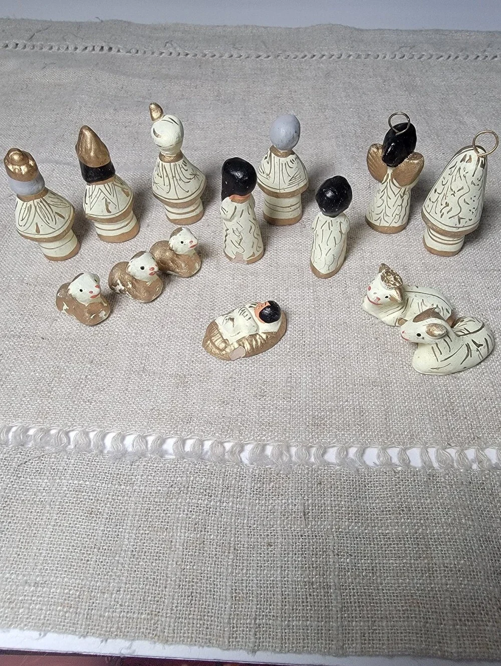 Vintage Tonala Mexican Folk Art Pottery Miniature Nativity 14pc Set